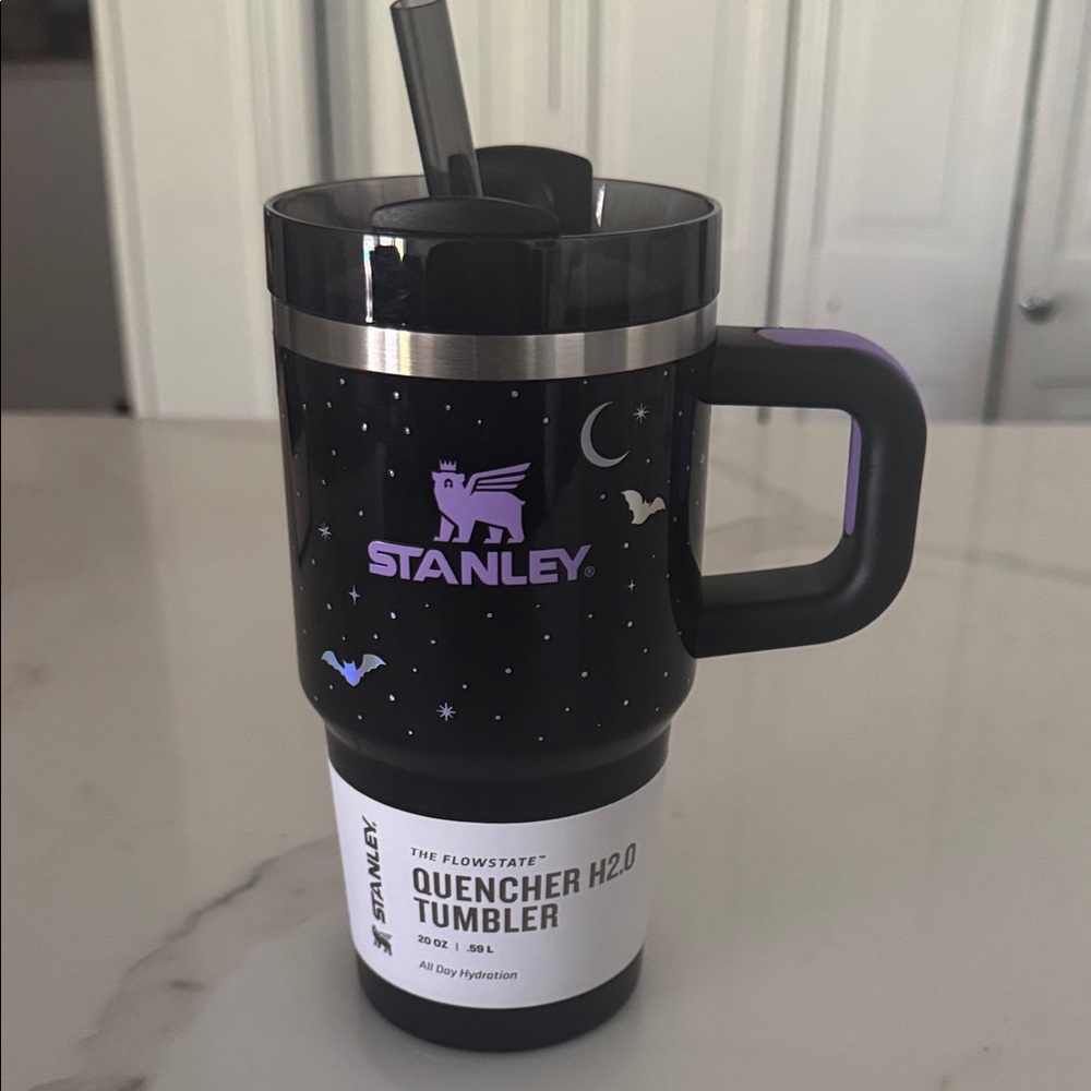 Stanley Halloween Limited Edition Black and Purple Quencher H2.0 Tumbler 20 oz